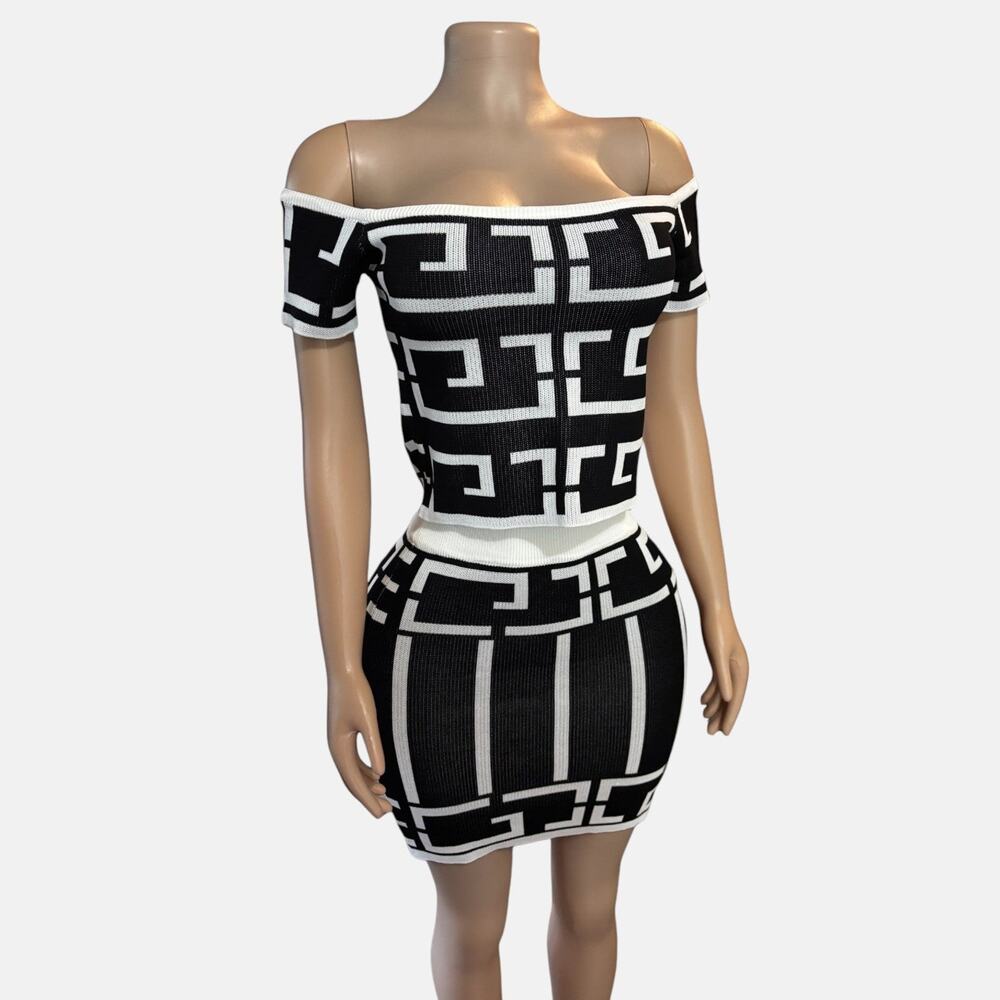 Off The Shoulder Geometric Print Set - Picture 7 of 9
